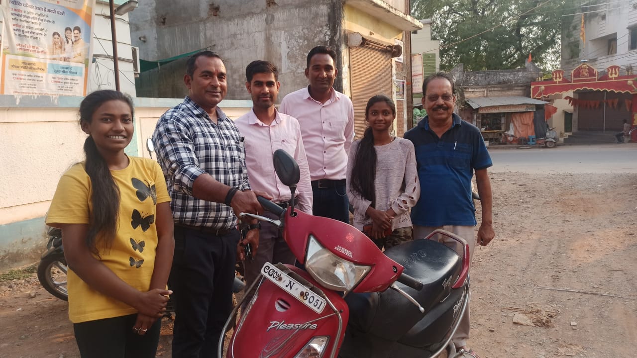 भटकता मालिक पहुंचा थाने! लिखाई  रिपोर्ट, पुलिस का एक्शन मोड.. पढ़े रहस्यमई स्कूटी की&nbsp;खबर…