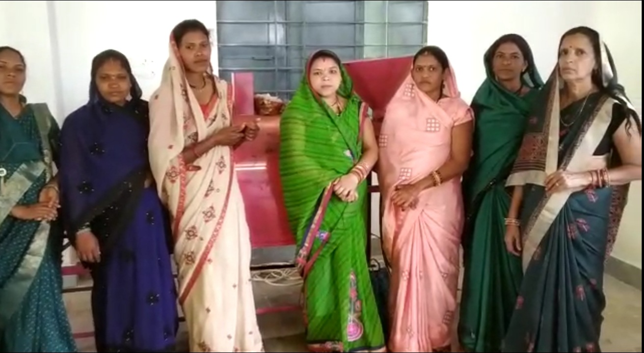 वनांचल साल्हेवारा में मुख्यमंत्री ने वीसी से किया ग्रामीण औद्योगिक पार्क का&nbsp;उद्घाटन..!!