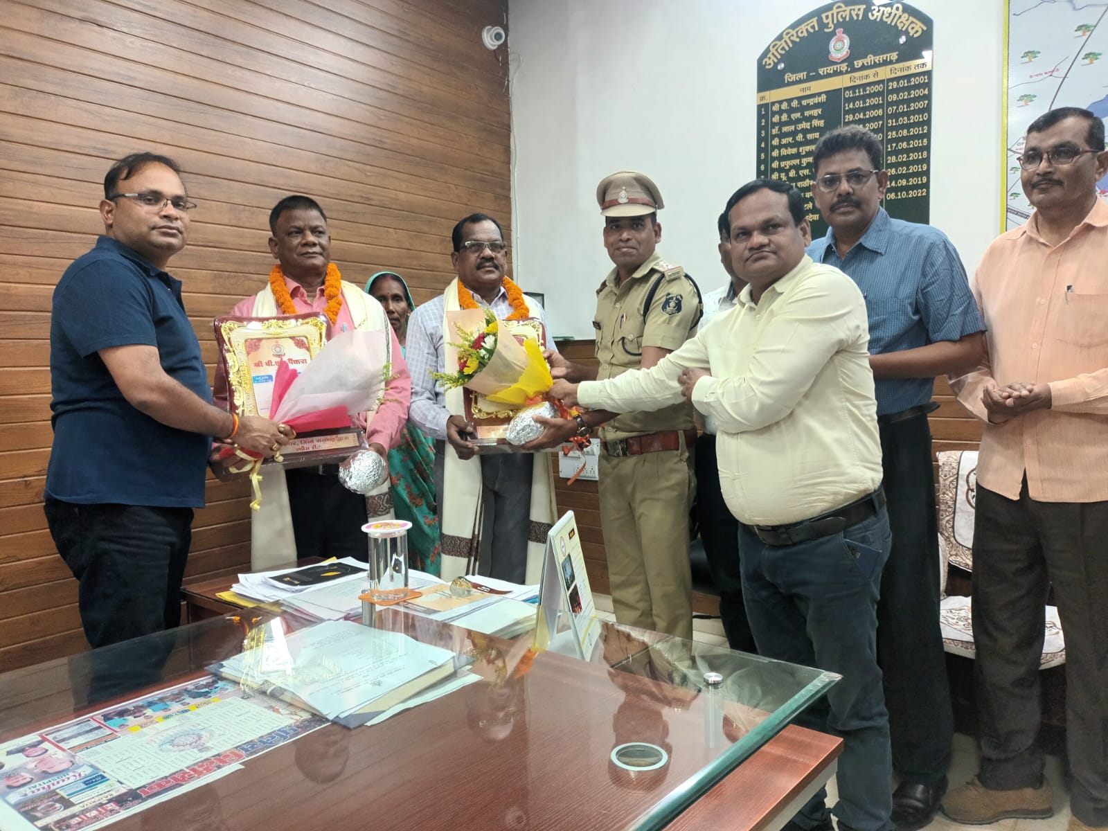 सेवानिवृत्त हुए एसआई बलदेव साय पैकरा और एएसआई पुरन सिंह सिदार, पुलिस कार्यालय में दी गई भावभिनी&nbsp;विदाई…