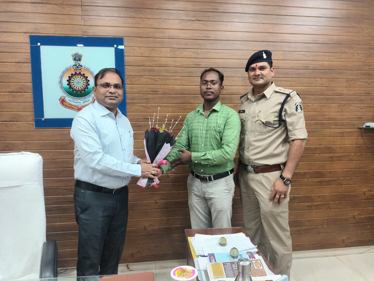 जिला पुलिस बल रायगढ़ के आरक्षक महेंद्र कुमार सिदार का डिप्टी कलेक्टर के पद पर हुआ&nbsp;चयन……