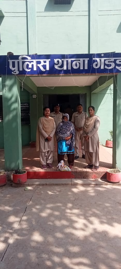 गांजे के साथ महिला गिरफ्तार गंडई थाना की कार्यवाही……!!