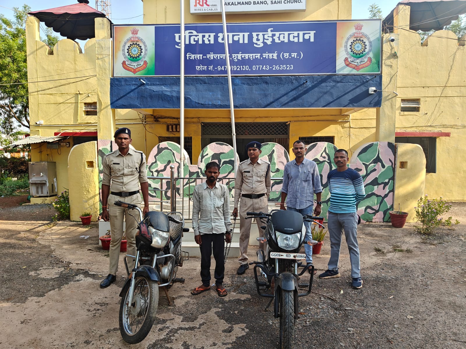 मोटर सायकल चोरी करने वाला शातिर चोर सुनील वर्मा को गिरफ्तार कर भेजा गया सलाखों के पीछे……