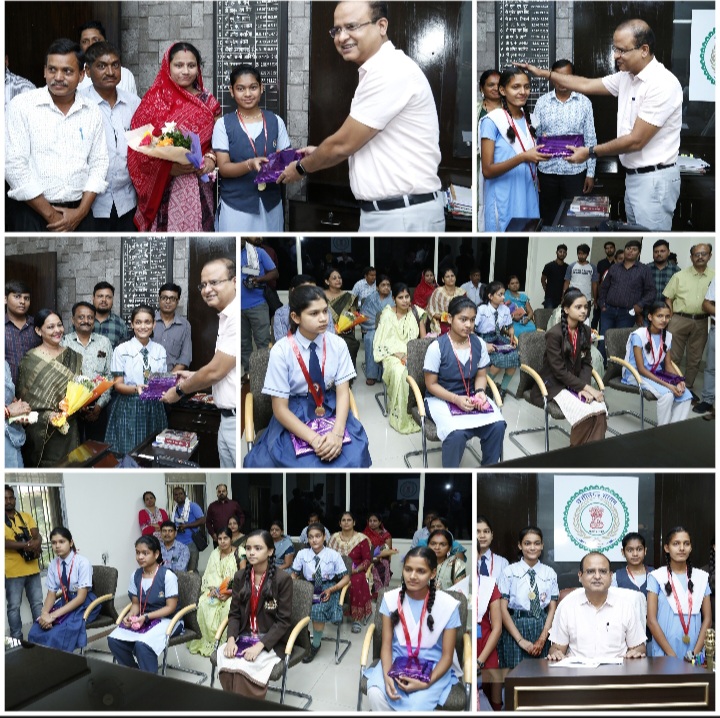 6 बेटियों की सफलता से दमका रायगढ़, कलेक्टर ने किया&nbsp;सम्मानित