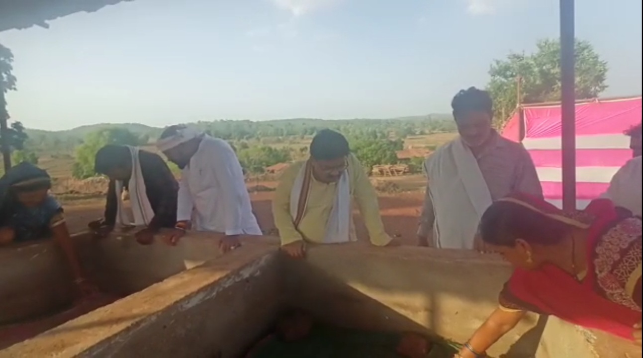 मेरा गौठान मेरा अभिमान कार्यक्रम में पहुंचे गुलशन तिवारी&nbsp;….