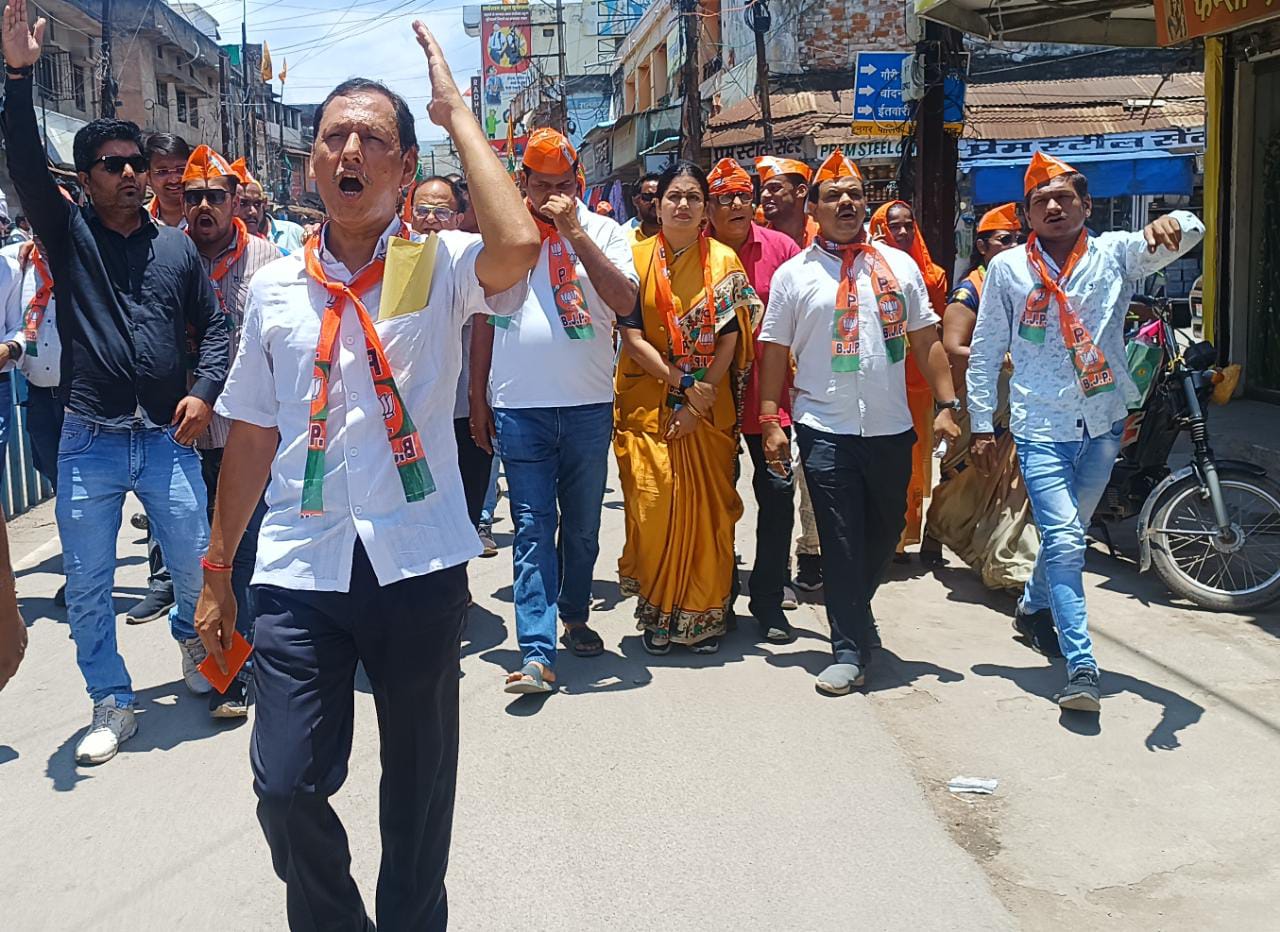 समान नागरिक संहिता के पक्ष में जनसमर्थन जुटाने सडकों पर उतरे भाजपा नेता&nbsp;…..