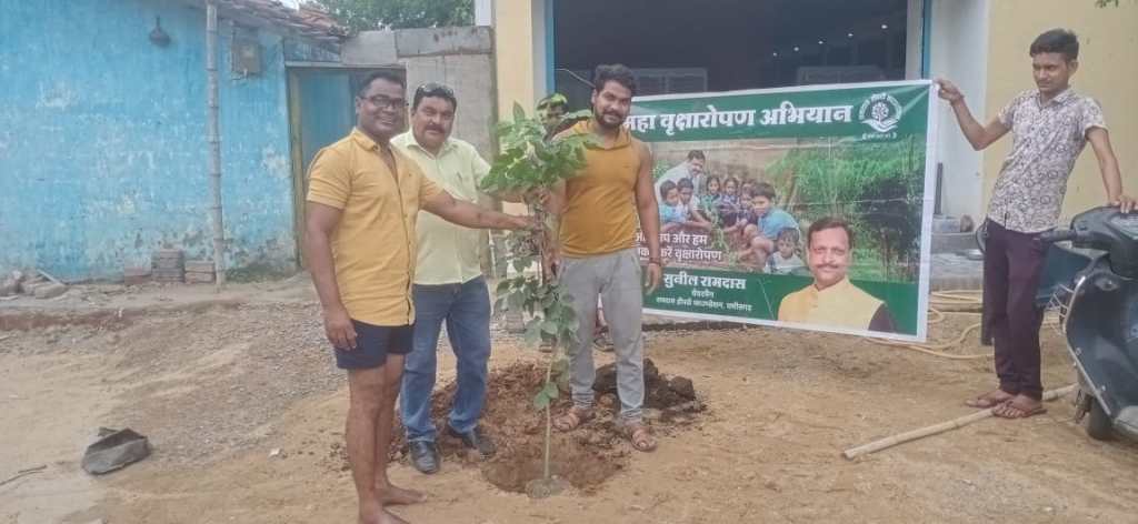 रामदास द्रौपदी फाउंडेशन ने किया किरोड़ीमल, कोसमपाली सहित कई स्थानों में पौधरोपण……..