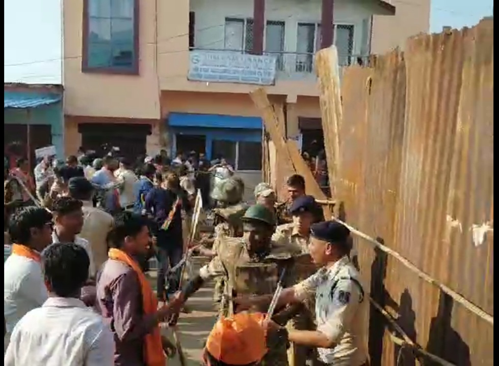 भाजपा कई मुद्दे पर कांग्रेस को घेर रही है, विशाल प्रदर्शन भाजपा का कांग्रेस की सरकार के खिलाफ हर सवाल का जवाब मुख्यमंत्री को देना पड़ेगा……..