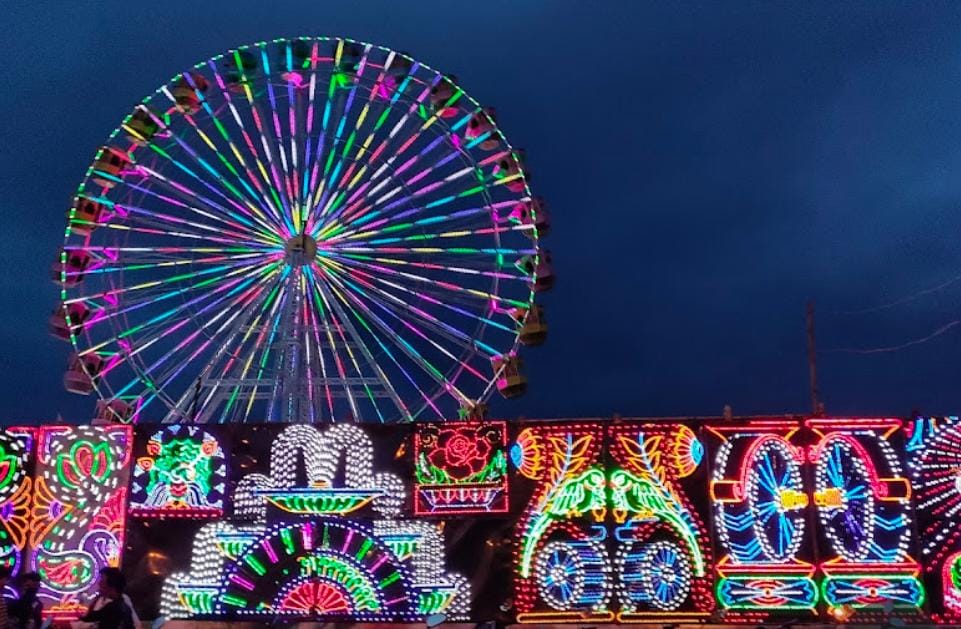 बिना कोर्ट के आदेश के अब पूरी तरह चालू नहीं हो पाएगा मीना बाजारआनन फानन में आंशिक रूप से प्रारम्भ कर दिया गया…….!!