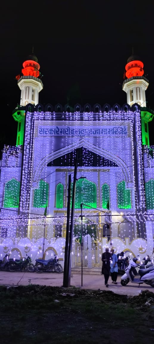 पैग़म्बरे इस्लाम का जन्मदिन धूमधाम से मनाया गया……..!!