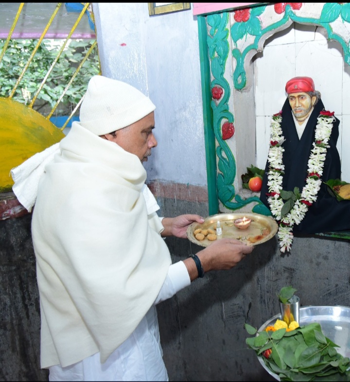 अघोरेश्वर भक्त बाबा भिक्षुक राम जी समाधि पर पहुंचे  :- बाबा प्रियदर्शी&nbsp;राम