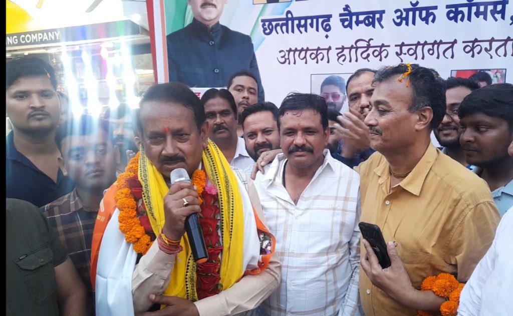 राज्यसभा सांसद चुने जाने के बाद पहली बार शहर पहुंचे राजपरिवार के सदस्य देवेंद्र प्रताप&nbsp;सिंह