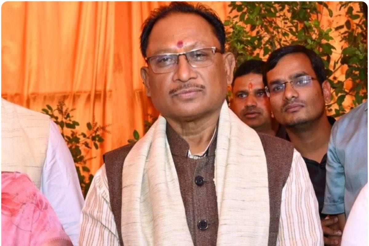 मुख्यमंत्री चेंबर में पिस्टल के साथ पकड़ाया&nbsp;शख्स…..