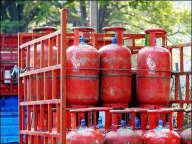 LPG सिलेंडर, ऐसे करेंगे गैस बुकिंग तो&nbsp;मिलेगा