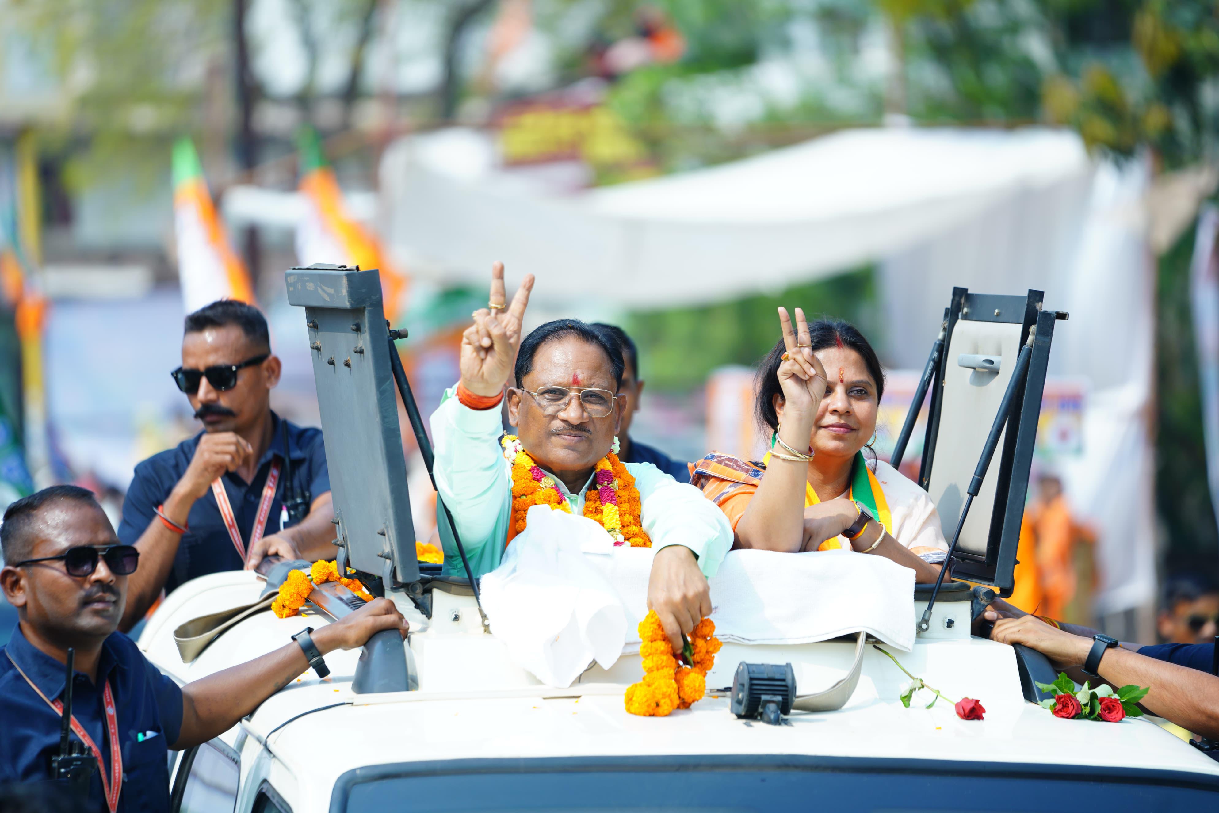 रूपकुमारी के नामांकन रैली में शामिल हुए मुख्यमंत्री विष्णु देव&nbsp;साय