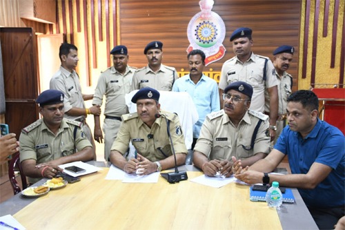 जुगाड़ बम से हत्या, गांव का इलेक्टीशियन ही निकला हत्या का&nbsp;आरोपी….