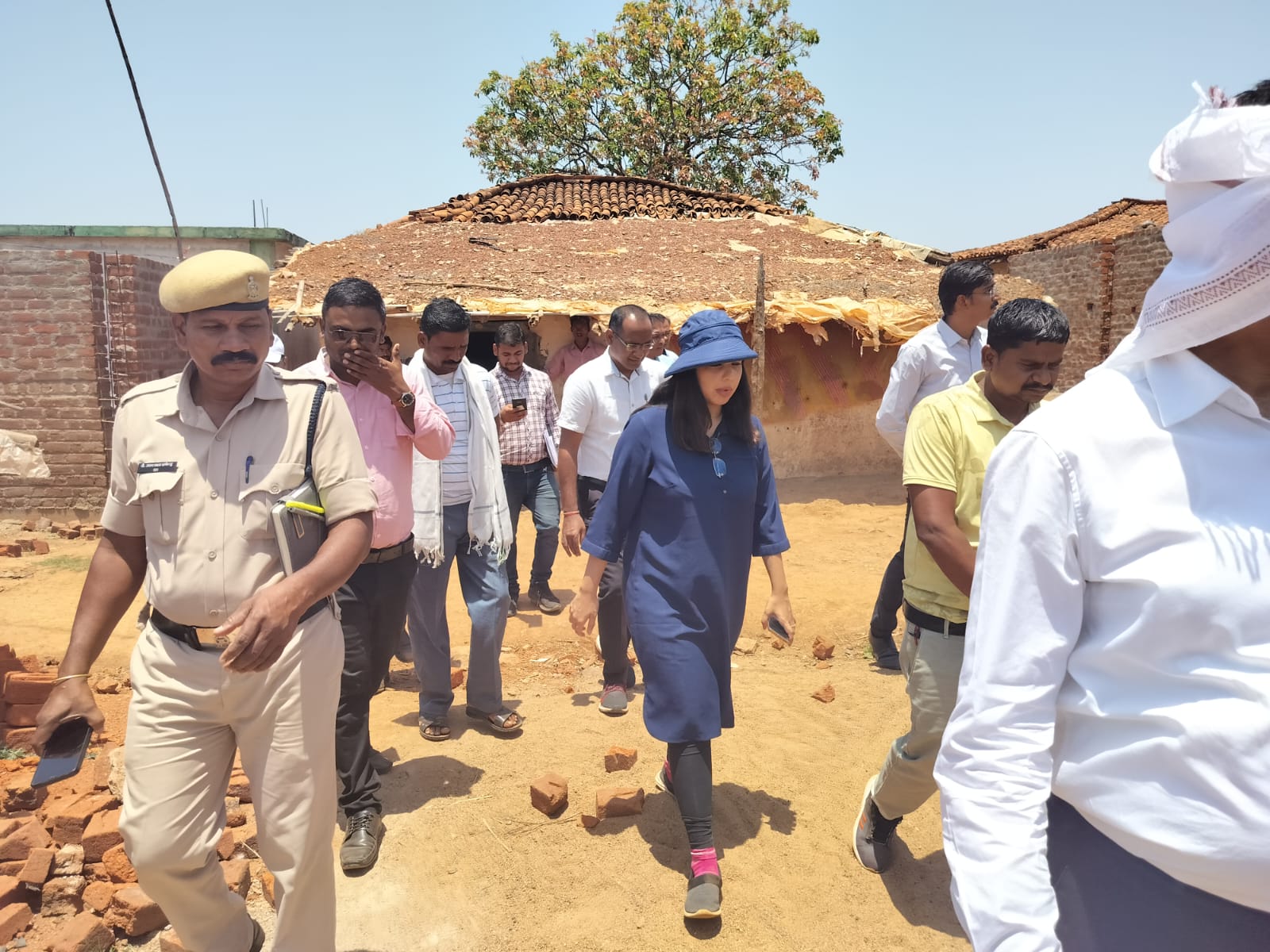 जिला पंचायत सीईओ ने किया जिले के विभिन्न ग्रामों का दौरा,विकास कार्यों का किया&nbsp;निरीक्षण