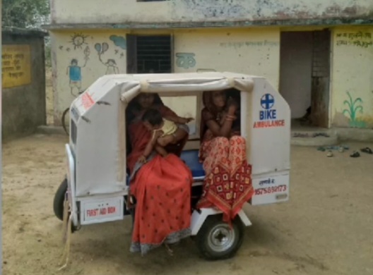 दुर्गम इलाको में बाईक एम्बुलेंस की सुविधा बनी,वरदान जरुरतमंदो को तुरंत पहुंचाया जा रहा,अस्पताल……
