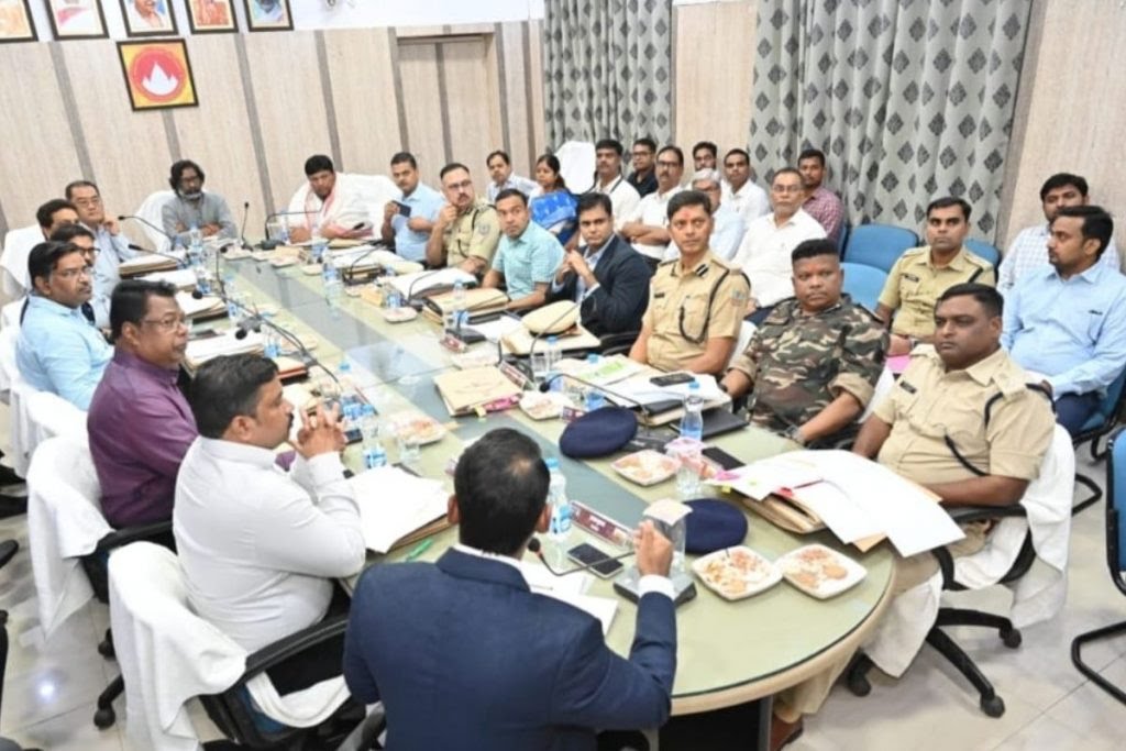 सीएम हेमंत सोरेन बोले, देवघर में सुरक्षा के पुख्ता इंतजाम, कर सकेंगे सुलभ जलार्पण, लापरवाही पर कड़ी कार्रवाई…..