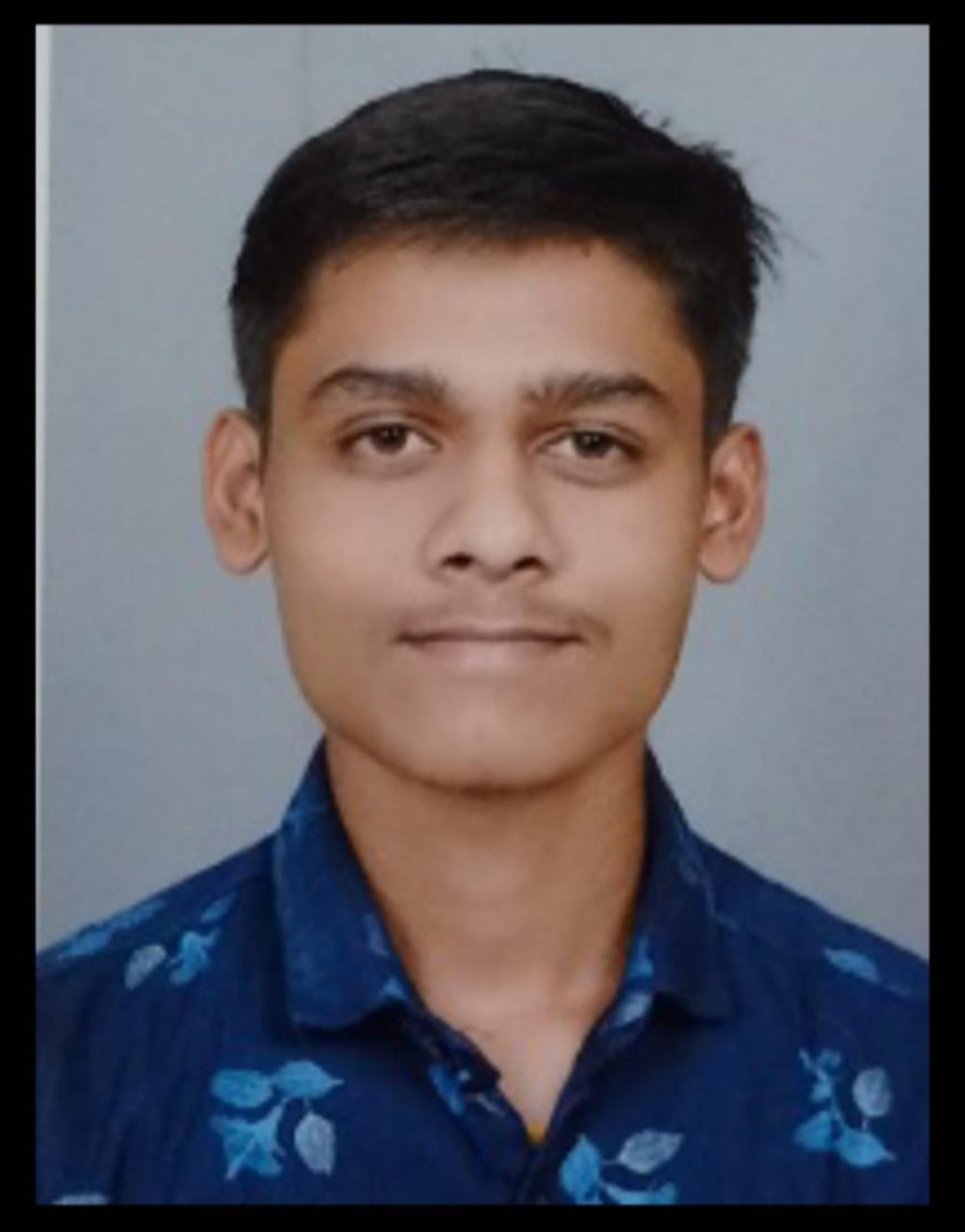 हालात से लड़कर छात्र आर्यन ने हासिल की चमकीली सफलता…….