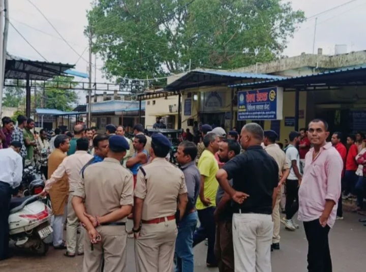 कांस्टेबल की डांट से किसान को आया हार्ट अटैक…..उसके बाद हुई किसान की मौत…….आखिर क्यों डांटा किसान को…….?