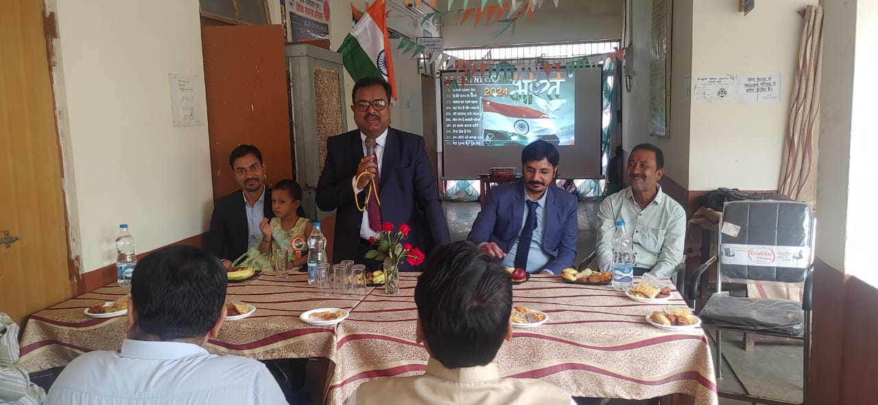 शान से खैरागढ़ व्यवहार न्यायालय में लहराया&nbsp;तिरंगा…..