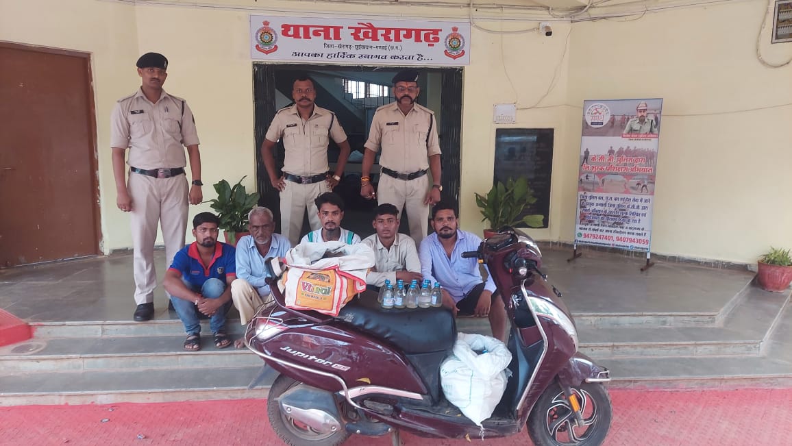 नाबालिग बच्चे से शराब तस्करी कराने वाले मास्टर माइंड सहित 05 आरोपी गिरफ्तार….