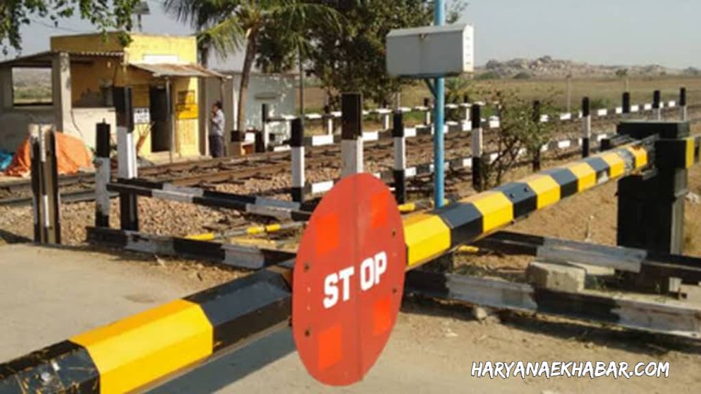 चक्रधर नगर रेलवे फाटक 28 सितम्बर को रात्रि 8 बजे से अगली सुबह 8 बजे तक सड़क यातायात के लिए रहेगी, बंद…….