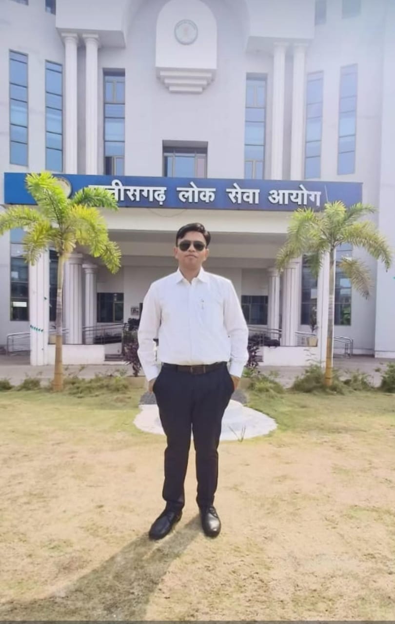 साल्हेवारा जिला के.सी.जी. छत्तीसगढ़ पीएससी परीक्षा में वनांचल से अभिलाष का चयन…….