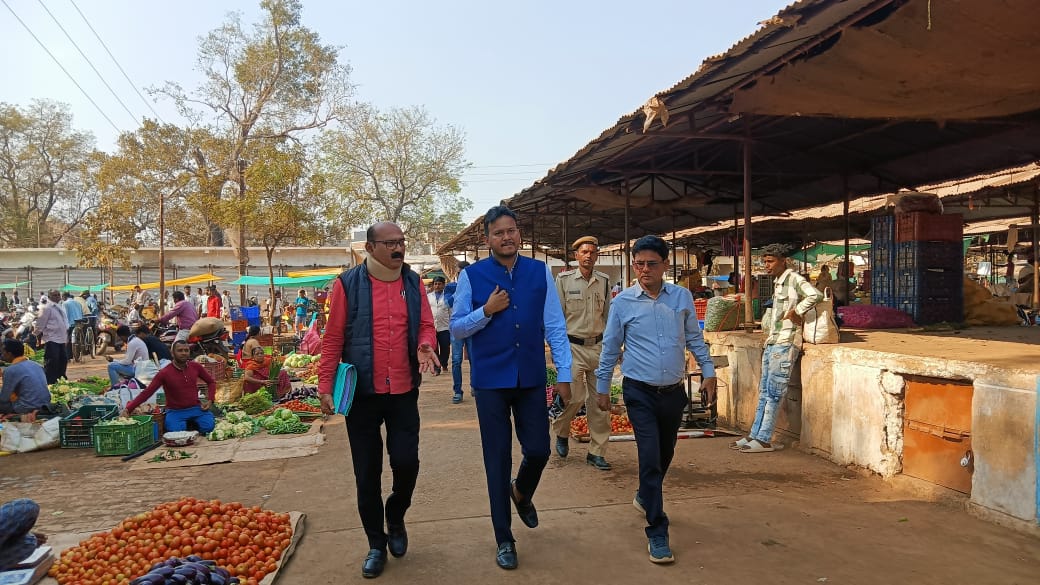 अविलम्ब दुकानों के आबंटन की कार्यवाही पूर्ण करने के दिए&nbsp;निर्देश….