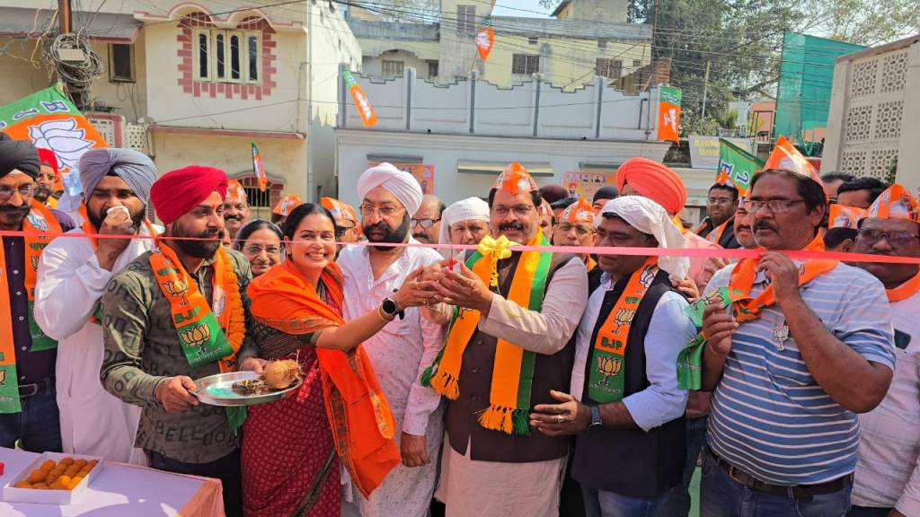वार्ड क्रमांक 15 में भाजपा चुनाव कार्यालय का उद्घाटन, कमल खिलाने का संकल्प…….