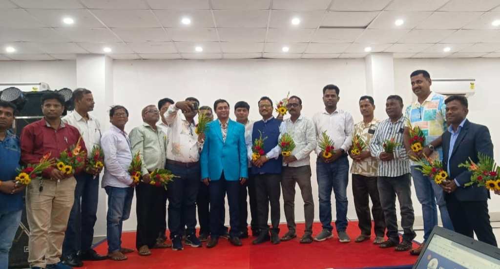 DRISHYA FINCARE PVT LTD द्वारा दीघा में बिजनेस डेवलपमेंट मीटिंग का आयोजन, 10 नई शाखाएं खोलने की घोषणा