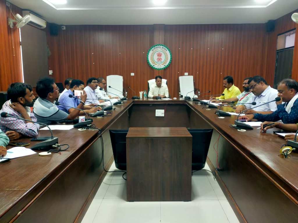 युक्तियुक्तकरण को लेकर कलेक्टर  इन्द्रजीत सिंह चंद्रवाल ने की पत्रकार वार्ता…….!!