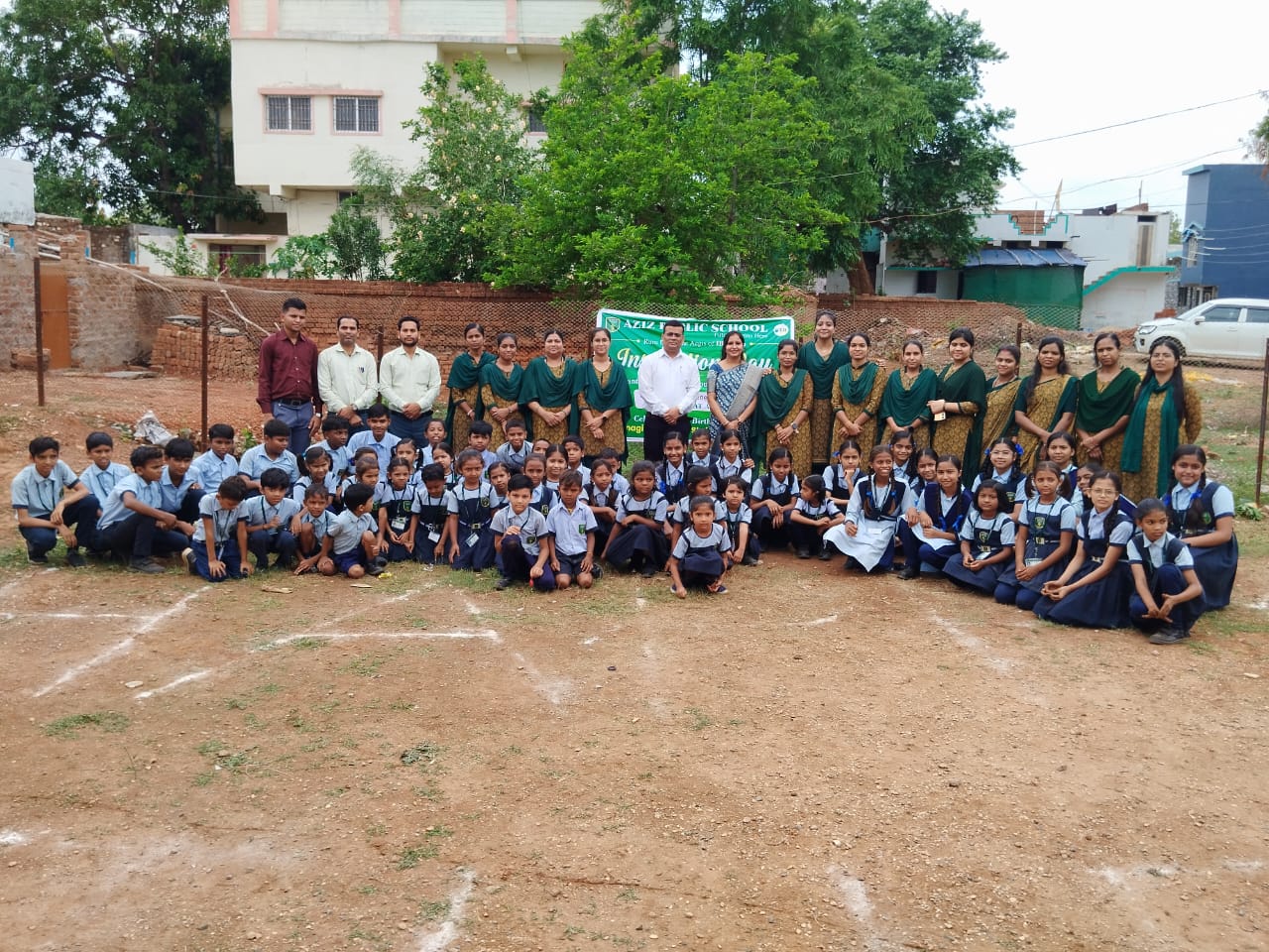 अज़ीज़ पब्लिक स्कूल, गंडई में पौधरोपण दिवस का&nbsp;आयोजन