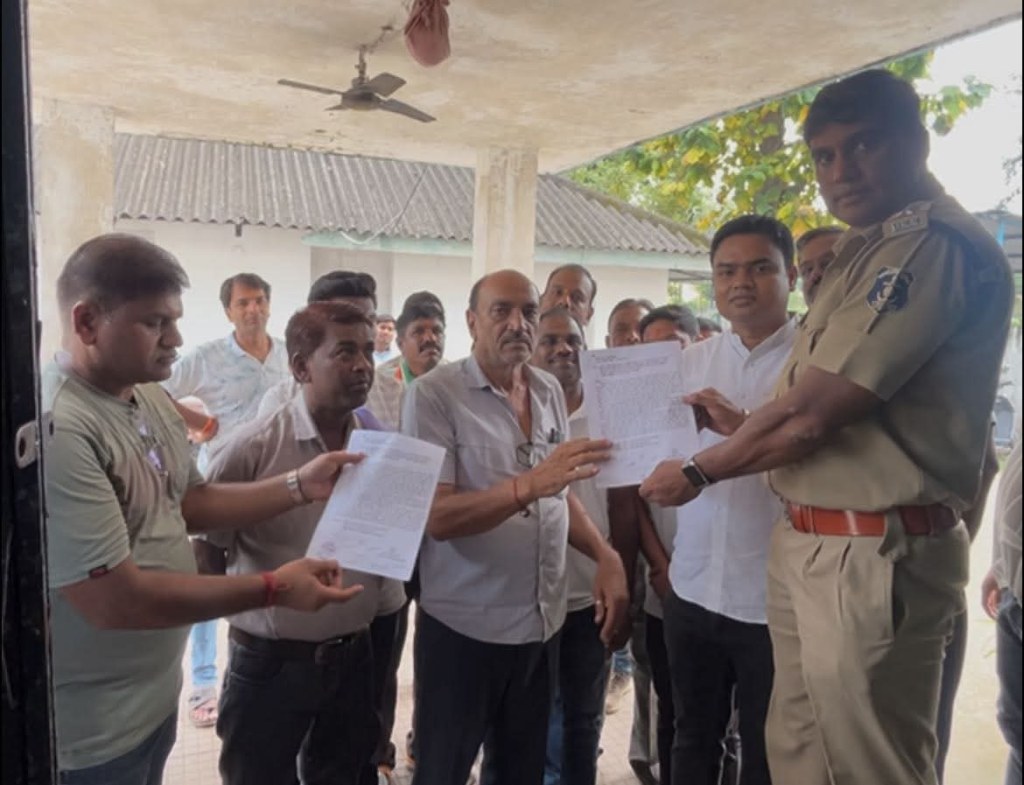 उमेश पटेल की छवि धूमिल करने का प्रायस करने वालो पर अपराध दर्ज करने की हुई माँग