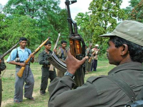 सुरक्षा बलों का दबदबा: 65 लाख का इनामी चैतू नतमस्तक, 10 नक्सली हुए&nbsp;सरेंडर