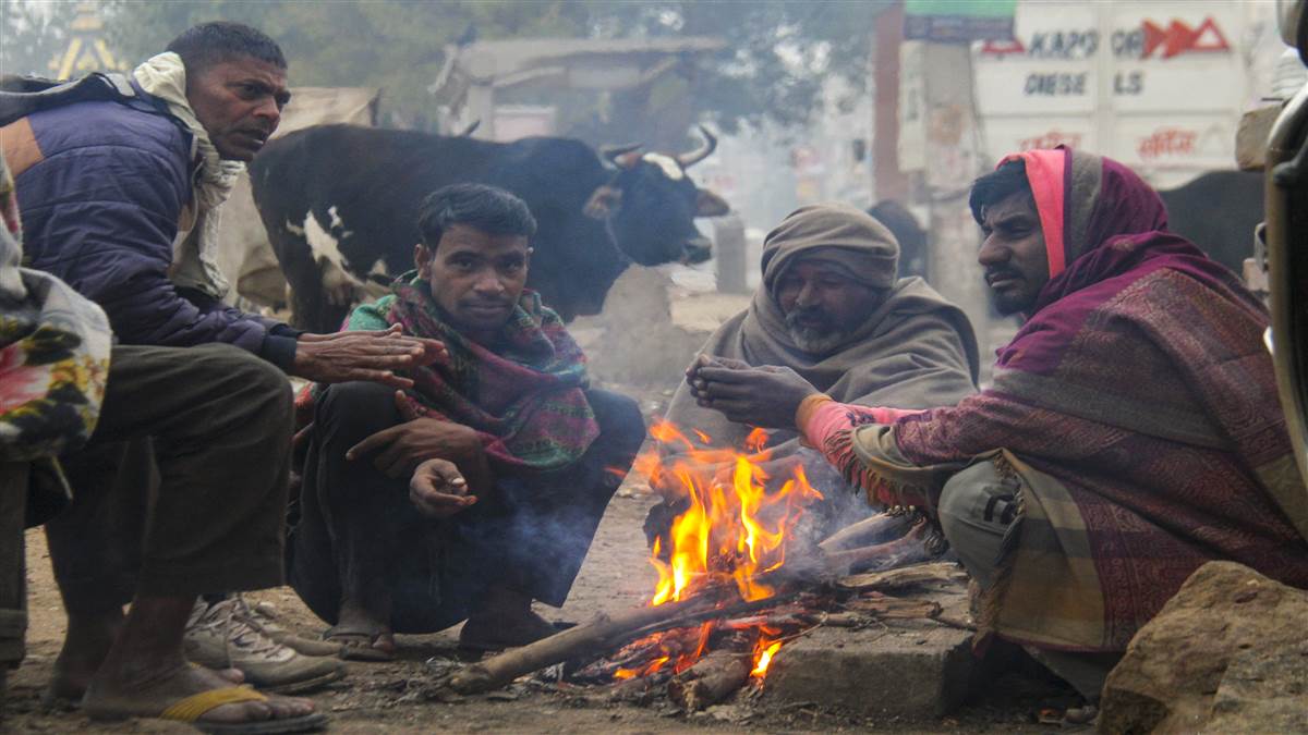 सर्दी का प्रकोप बढ़ा: IMD ने 8 से 11 दिसंबर तक कई राज्यों में जारी की शीतलहर&nbsp;चेतावनी