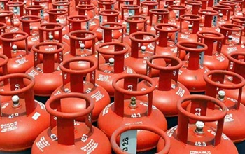 नए साल 2026 से पहले घरेलू LPG सिलेंडर हो सकता है, सस्ता, करोड़ों उपभोक्ताओं को मिल सकती&nbsp;है,राहत