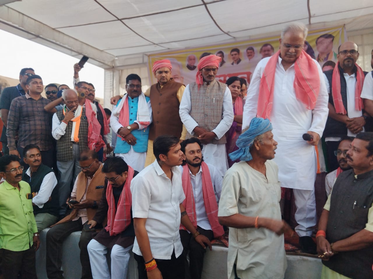 मैं किसान का बेटा हूँ, किसानों की लड़ाई लड़ने आया हूँ” :— भूपेश&nbsp;बघेल