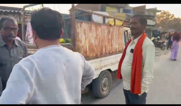 बलरामपुर: अवैध डीजल–पेट्रोल परिवहन पर प्रशासन की बड़ी कार्रवाई, पिकअप वाहन से 498 लीटर ईंधन&nbsp;जब्त