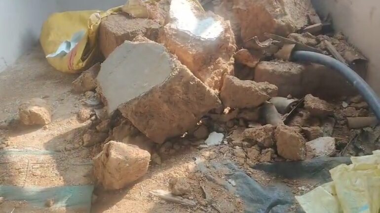 दल से बिछड़ा हाथी बना ग्रामीणों के लिए खतरा, तीन दिनों में तीन किसानों के घर&nbsp;तोड़े