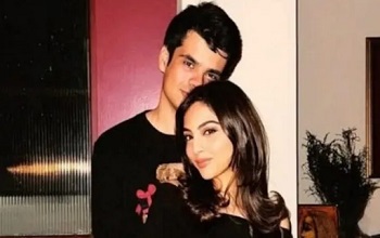 रेहान वाड्रा ने अवीवा बेग से की सगाई, गांधी परिवार में खुशी का&nbsp;माहौल