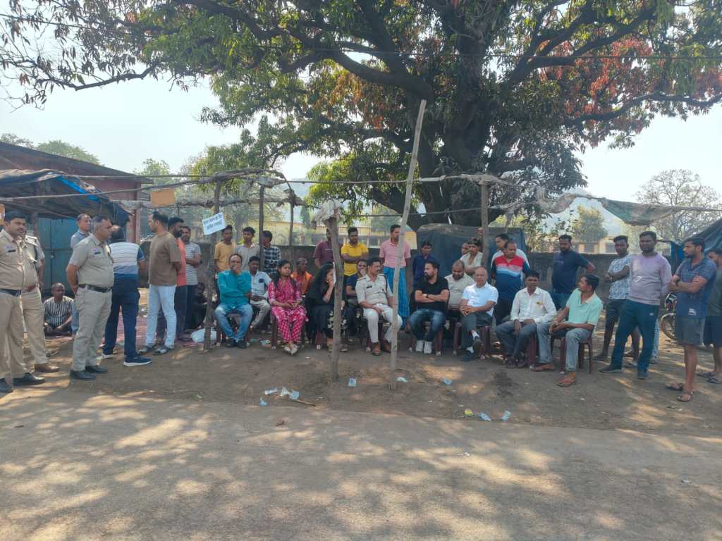 बिना अनुमति चक्काजाम पर रायगढ़ पुलिस की सख्ती, 3 नामजद समेत 15 लोगों पर&nbsp;एफआईआर