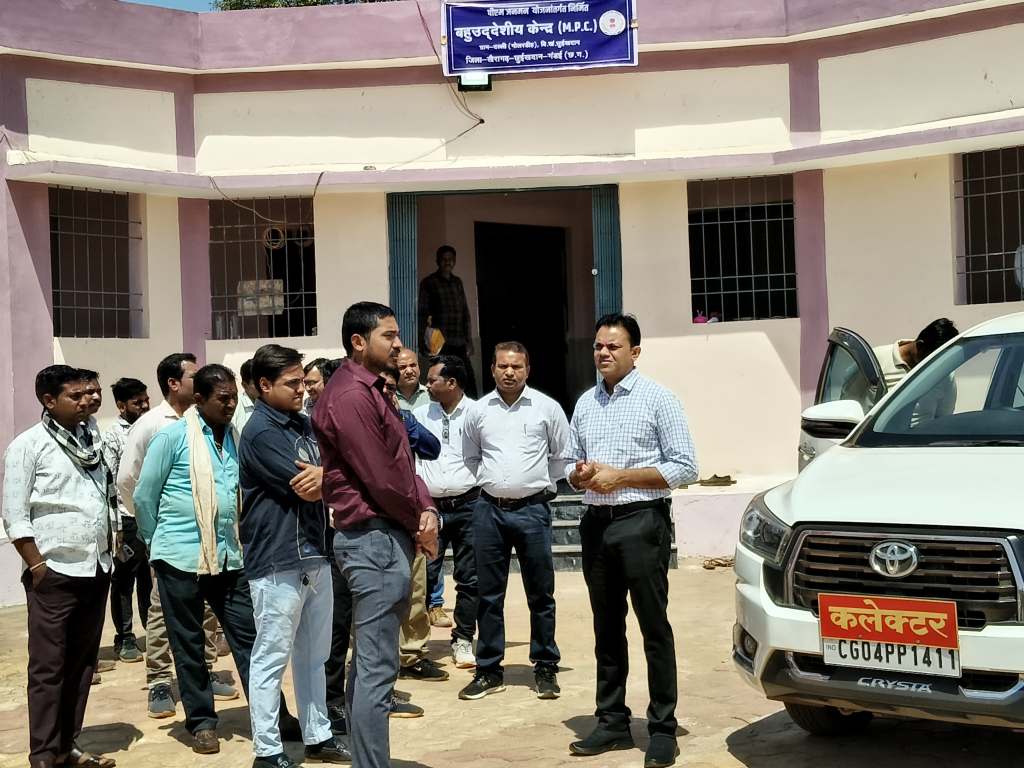 सुदूर वनांचल क्षेत्रों में कलेक्टर का निरीक्षण, पीएम जनमन योजना के कार्यों की समीक्षा