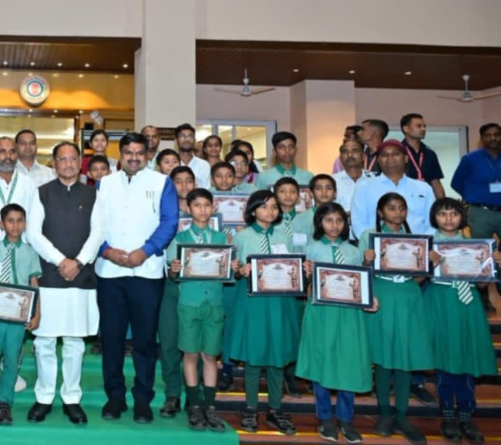 वनांचल की बेटी डाली वर्मा ने रचा इतिहास, नवोदय व सैनिक स्कूल दोनों में चयन